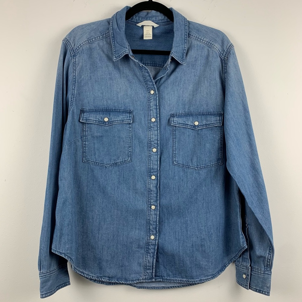 H&M Chambray Denim Style Button Front Top in Blue - Picture 1 of 7